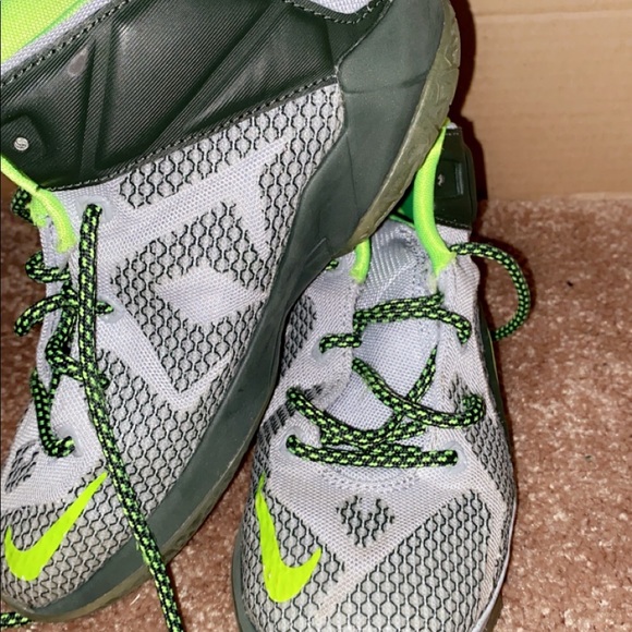 Nike’s - Picture 2 of 3